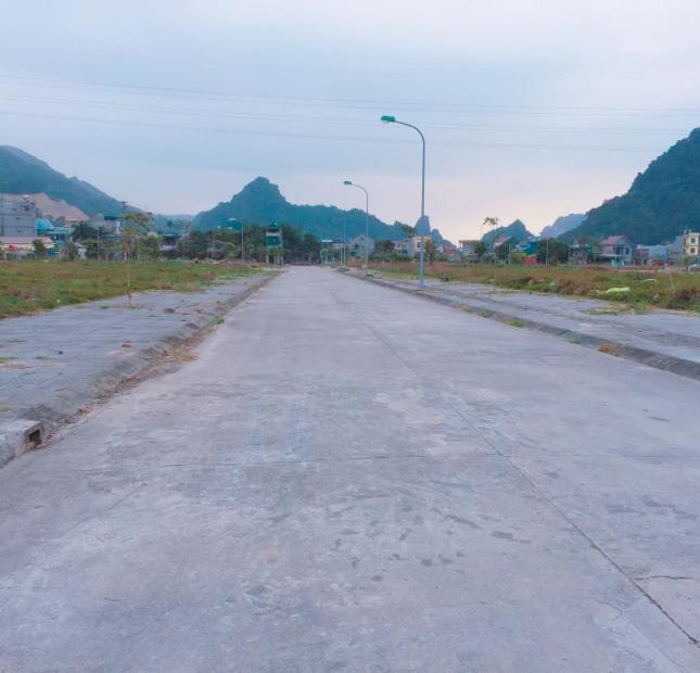 Bán ô đất trên trục đường rộng nhất dự án Km8, Quang Hanh, Cẩm Phả, Quảng Ninh giá chỉ 468tr/90m2