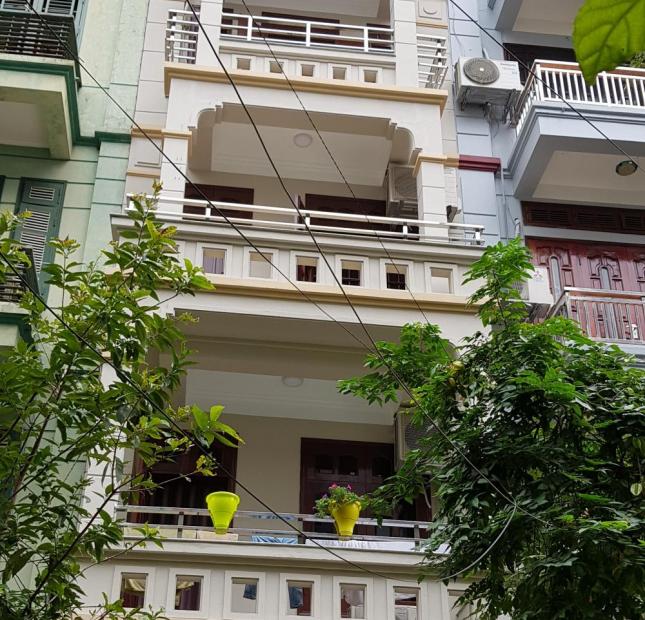 Bán nhà phố Mai Dịch, Cầu Giấy nhà phân lô ô tô tránh, giá 7,8 tỷ