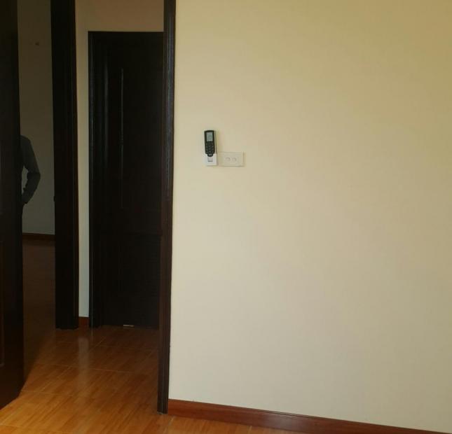 Cho thuê căn hộ chung cư F4 Trung Kính, 2 PN, nội thất cơ bản