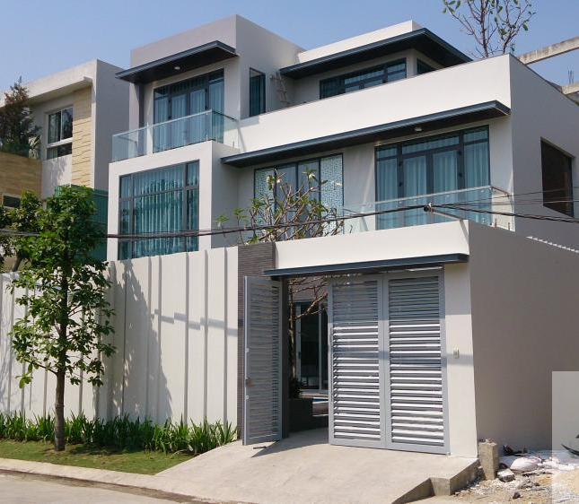 Cho thuê villa compound Thảo Điền, 300m2, 4PN, hồ bơi giá 106 tr/th, phù hợp để ở, làm văn phòng