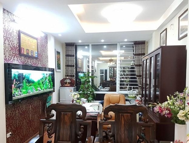 Chính chủ bán nhà mặt phố Nguyễn Khắc Nhu, Q. Ba Đình, kinh doanh VIP, vỉa hè, 8 tầng thang máy