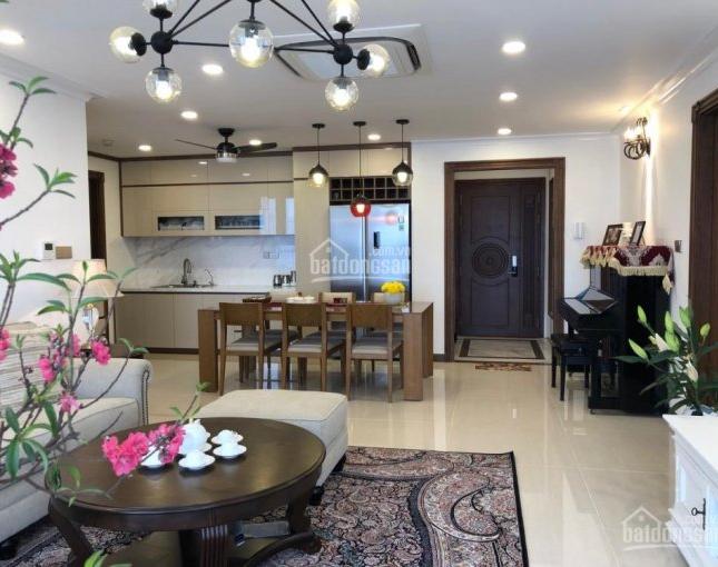 Cần cho thuê căn hộ tại M5 Nguyễn Chí Thanh, DT 150m2, 3PN, đầy đủ nội thất, giá 16tr/th