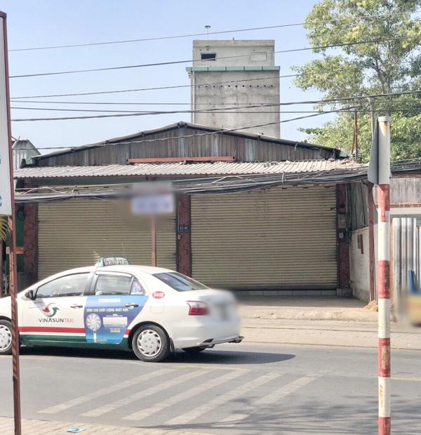 Bán nhà mặt tiền tiện kinh doanh Nguyễn Văn Tạo, Nhà Bè (đối diện khu công nghiệp Hiệp Phước)