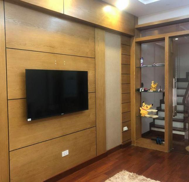 Chỉ 4 tỷ có ngay nhà SIÊU ĐẸP 43M2, 5T, Phạm Văn Đồng, nhà MẶT NGÕ LÔ GÓC, vừa Ở NGAY vừa KINH DOANH 