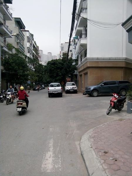 Gia đình chuyển công tác cần bán nhà Nguyễn Khánh Toàn, Quận Cầu Giấy