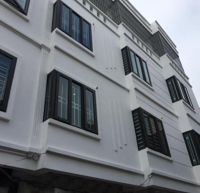 Bán gấp nhà phố Trương Định, nhà mới cứng 30m2, xây 4 tầng, giá hơn 2 tỷ