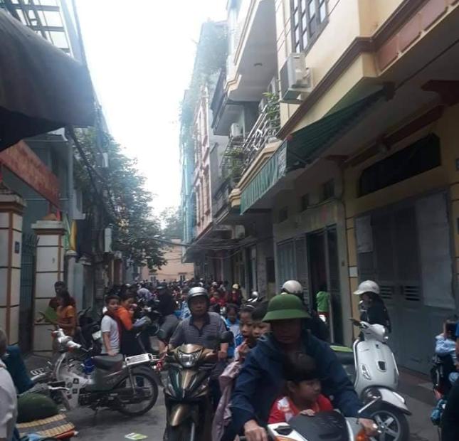 5,3 tỷ - Nguyễn Thái Học, nhà mặt phố - vỉa hè kinh doanh vô địch