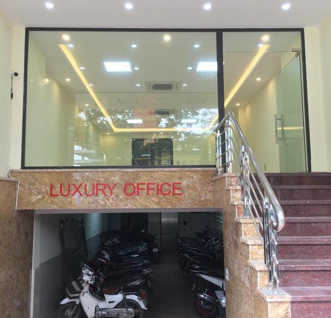Công ty Luxury Office chúng tôi cần cho thuê văn phòng khu Quan Hoa, Cầu Giấy gần Hoàng Quốc Việt, Đào Tấn giá rẻ 5tr-22tr/tháng