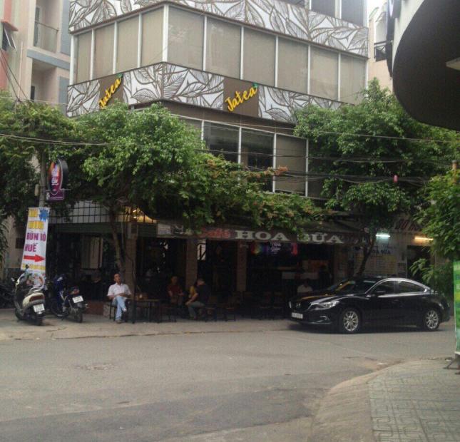 Bán nhà 2 mặt tiền phố Hai Bà Trưng, P. Tân Định, Q1. DT: 4.3m x 23m, XD: 5 lầu