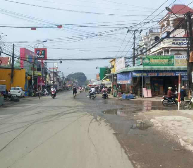 Kẹt tiền cần bán gấp lô đất gần chợ Tam Phước, Biên Hòa, MT kinh doanh buôn bán SHR