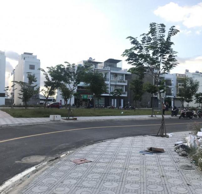 Cần bán lô đất khu đô thị Hà Quang 2, đường 5B, đối diện công viên, giá tốt, LH: 0934797168