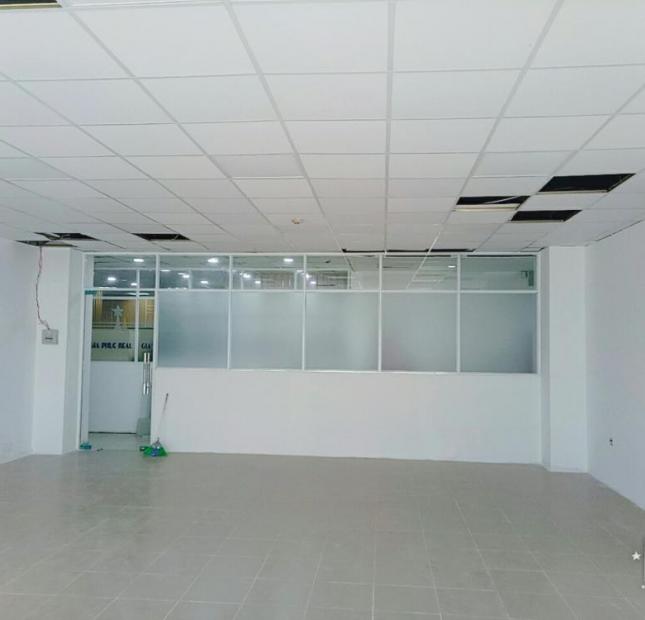 Văn phòng cho thuê Khánh Hội 1, 75m2, vị trí đẹp, hệ thống chiếu sáng hiện đại