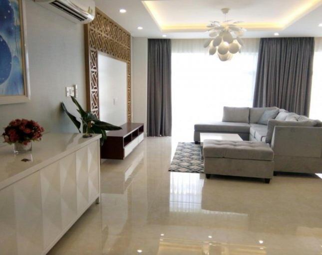 Cần bán gấp căn hộ CC Sài Gòn Airport, diện tích 125m2, 3 phòng ngủ, nội thất Châu Âu, giá 5 tỷ/căn