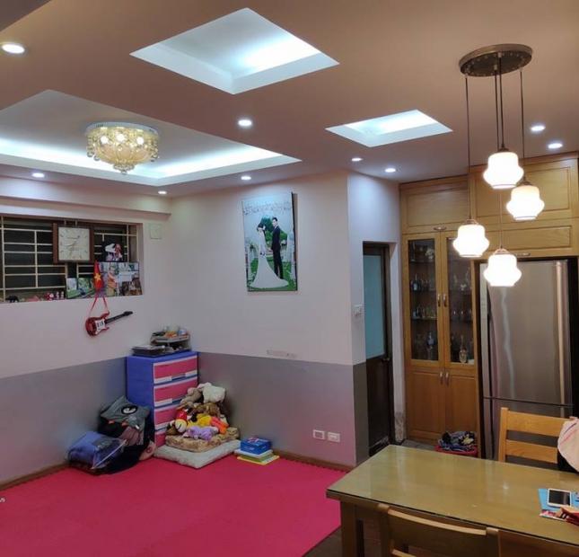 Chính chủ bán gấp căn hộ tại CT8B Văn Quán, DT 75.76 m2, 3 PN, full nội thất
