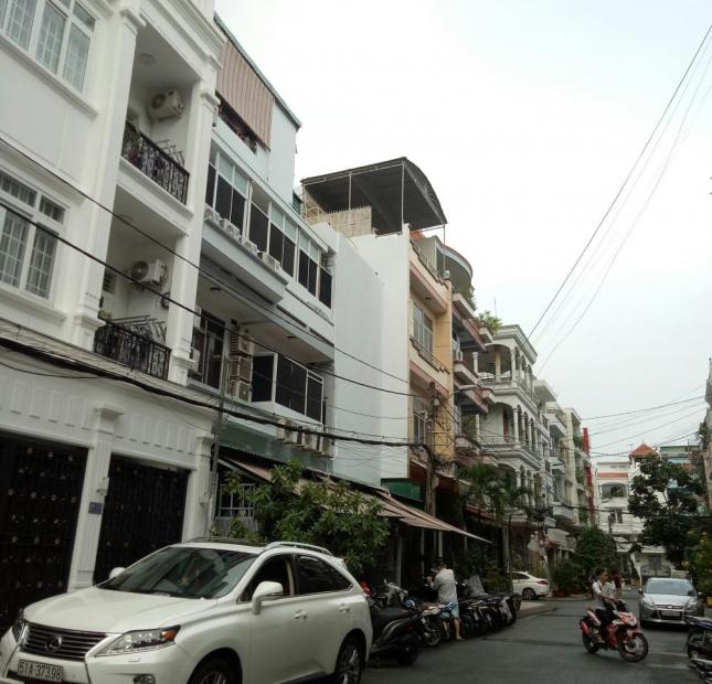 Bán gấp nhà đường Hòa Hảo - Nguyễn Tri Phương, Q. 10, 5.3x13m, 1 trệt, 2 lầu, giá 11 tỷ