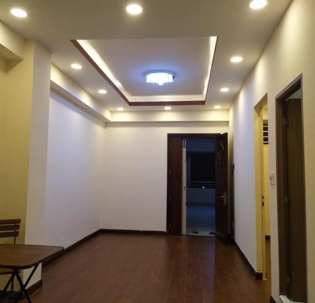 Chính Chủ cần bán căn hộ B Ngô Gia Tự, lầu 14,  Q.10, 65m2, 2pn, 2wc, view đông nam thoáng mát, tặng nội thất