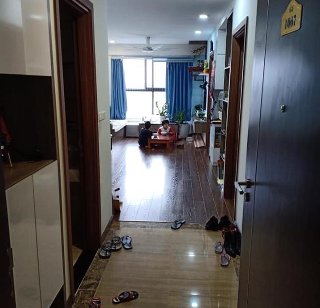 Cần bán căn hộ 84,4m2 nhà đẹp, đầy đủ nội thất, giá 30tr/m2 tại Five Star Kim Giang