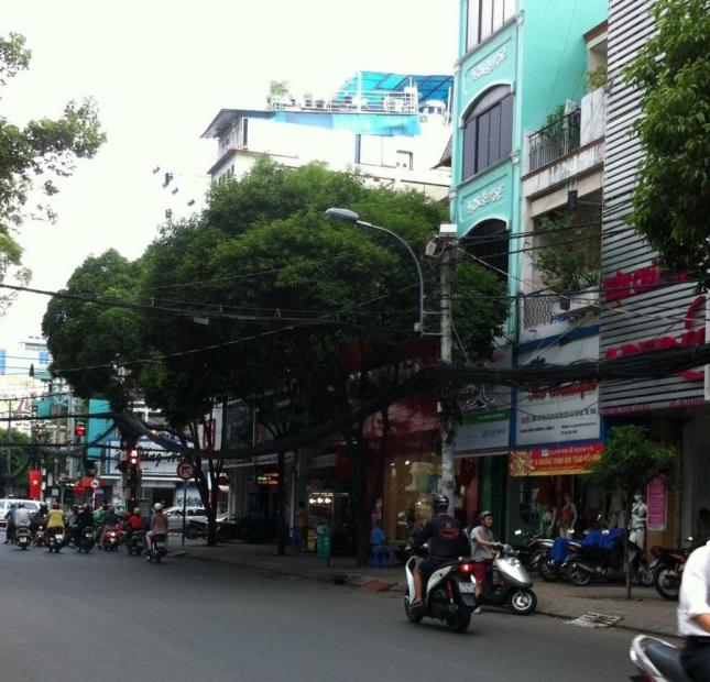 Bán nhà mặt tiền đường Phan Liêm, Quận 1