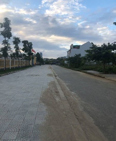 Lô 6 đất mặt tiền đường 11m5, đối diện trường Đặng Văn Ngữ, giá đầu tư