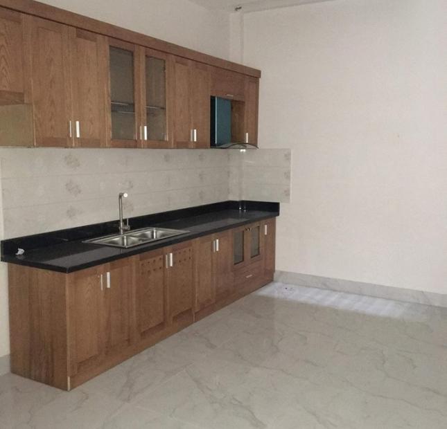 Bán nhà Hoàn Kiếm khu vip phố Phan Chu Trinh 5 tỷ, 36m2 (tầng 1), hướng Đông