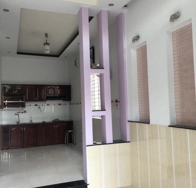 Cần bán nhà 3 tầng, Nguyễn Tất Thành, đường 4m, giá chỉ 2,5 tỷ LH: 0934797168 (Mr Lợi)