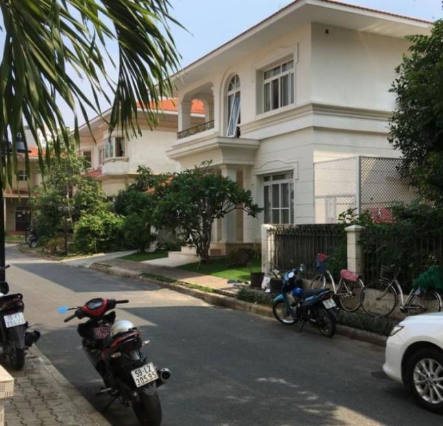 Cần tiền bán gấp biệt thự đơn lập khu compound Phú Gia, Phú Mỹ Hưng, Q7