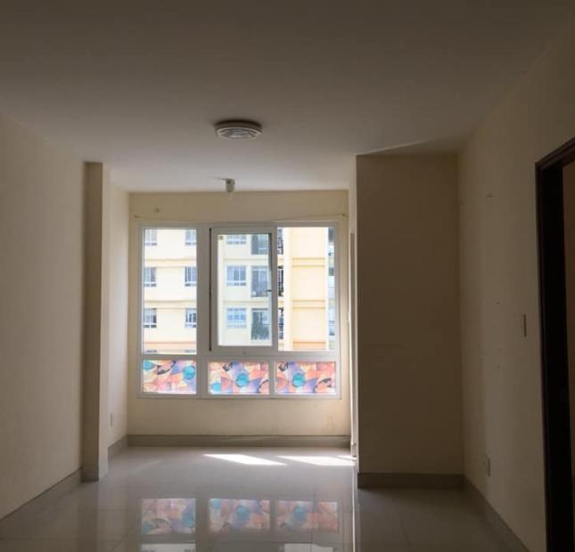 Chính chủ bán căn hộ Thủ Thiêm Star, 60m2, 2PN, tầng cao mát mẻ, sổ hồng