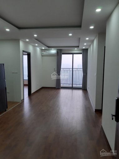 Chính chủ cho thuê căn hộ 71m2, chung cư 60 Hoàng Quốc Việt, giá 8 triệu/tháng nhận nhà ngay