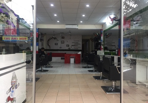 Sang nhượng salon tóc&nail đầy đủ đồ dùng mới 95%,  tại mặt phố Điện Biên Phù, Lai Châu.