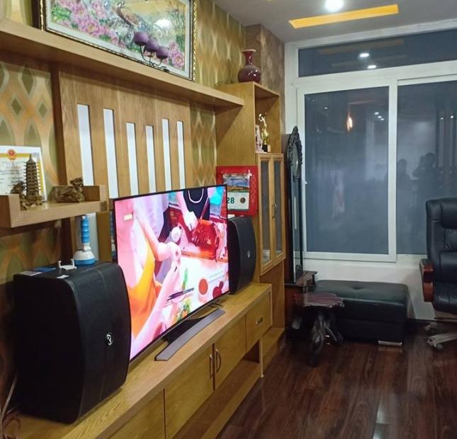  65m2, oto vào nhà,5 tầng, ở ngay, Trường CHinh, Tân Bình, 7 Tỷ