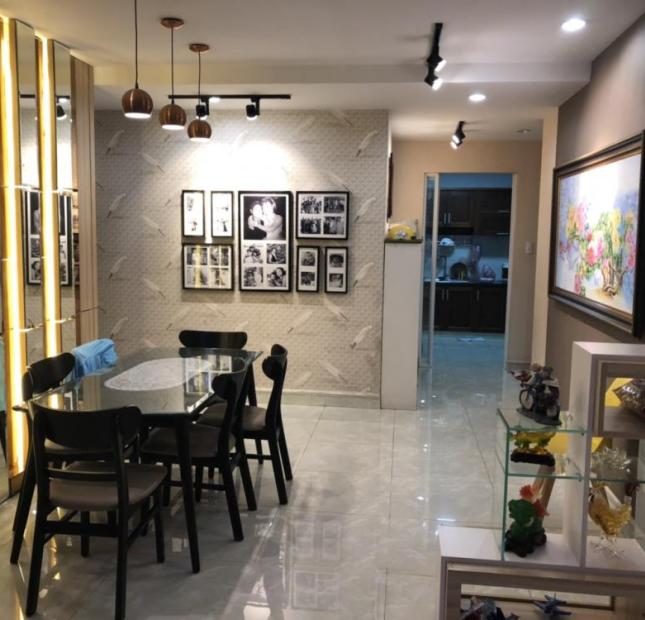 Cần bán căn hộ chung cư Hoàng Anh Thanh Bình, 114m2, 3PN, 2WC, decor lại giá 3 tỷ 500tr