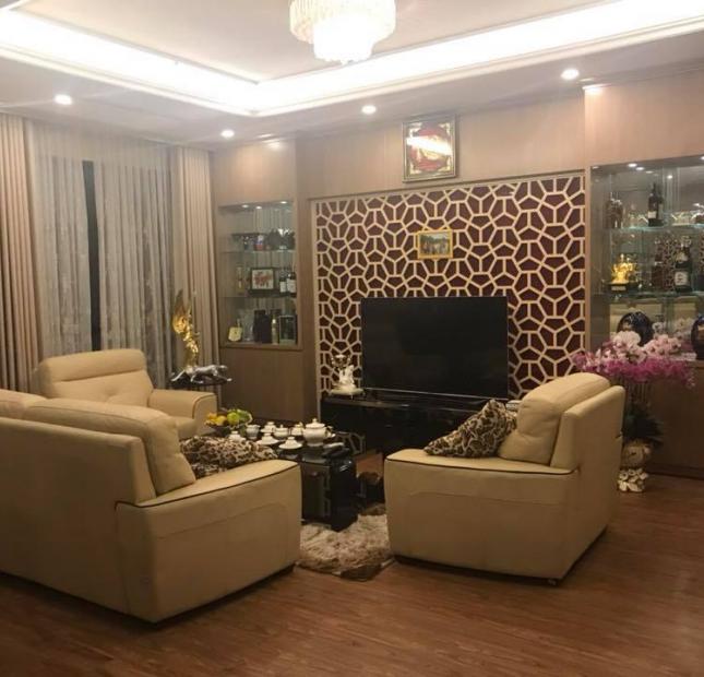Cho thuê căn hộ Royal City 72A Nguyễn Trãi, tòa R3 169m2, 3 PN, full nội thất cao cấp