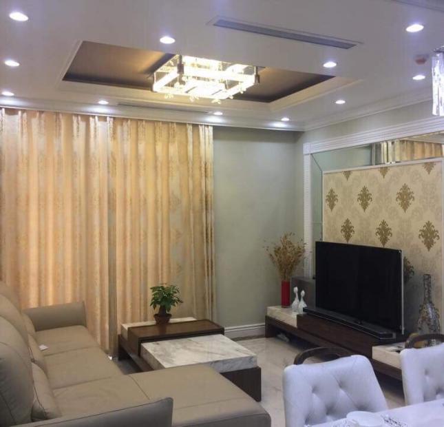 Cho thuê chung cư Vinhomes 56 Nguyễn Chí Thanh, 2 PN
Sáng, nội thất cao cấp