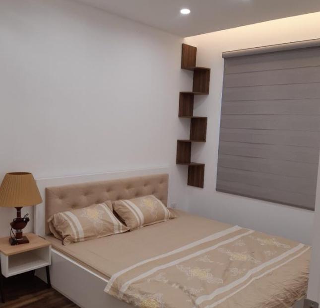 Cho thuê căn hộ chung cư Golden West, mặt đường Lê Văn Thiêm 93m2, full đồ, giá 13 triệu/tháng