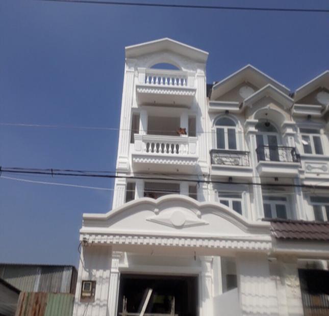 Bán gấp nhà mặt tiền Nguyễn Thị Hương, TT Nhà Bè, DT 4x22m, 4 tầng, ST, giá 6 tỷ