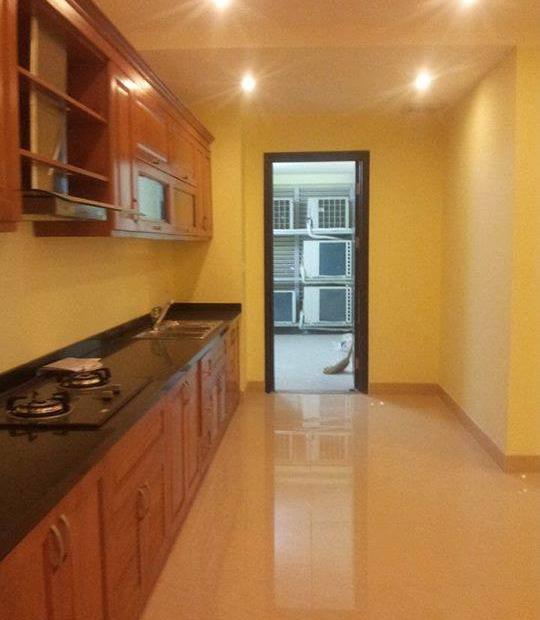 Cho thuê căn hộ chung cư 102 Thái Thịnh, 70m2, đồ cơ bản, 8,5 triệu/tháng, LH: 0965820086