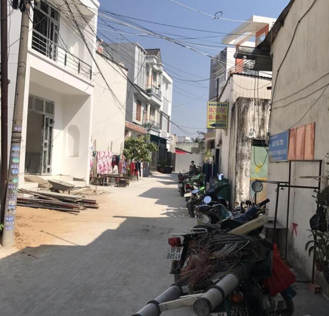 Cần bán căn nhà gần cây xăng Đỗ Xuân Hợp, phường Phước Bình, Quận 9
