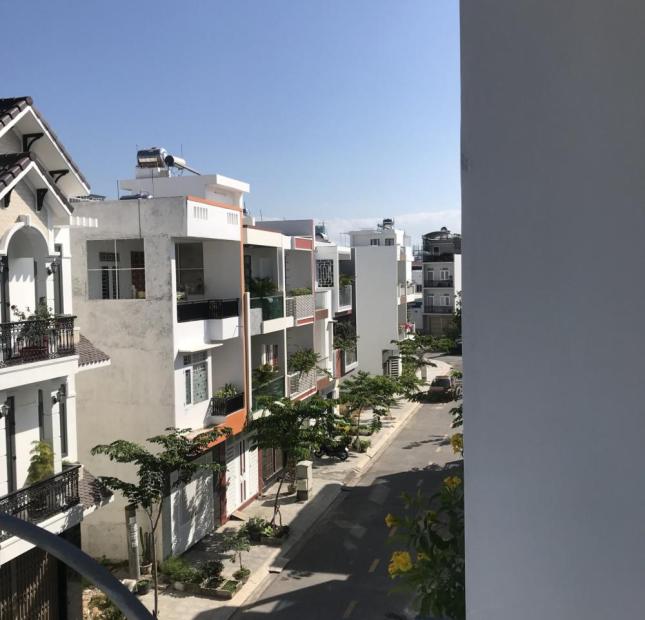 Bán nhà xây hoàn thiện ở KĐT Lê Hồng Phong 2 Nha Trang, dt 60m2, giá tốt (2/2019)