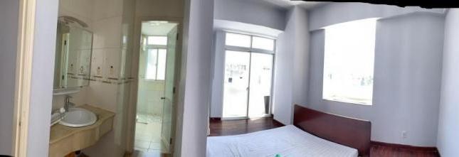 Bán gấp căn hộ cao cấp Thuận Việt Quận 11, DT 120m2, 3 phòng ngủ, có sân vườn 30m, giá bán 3.3 tỷ