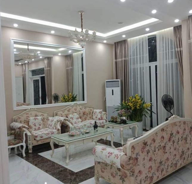 Bán nhà mặt phố tại đường Tôn Đức Thắng, Đống Đa, Hà Nội, diện tích 78m2