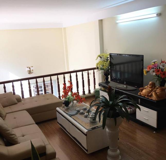 Bán nhà phố Kim Giang- ô tô vào- Tặng toàn bộ nội thất+ sàn gỗ trị giá 200 triệu0369847927