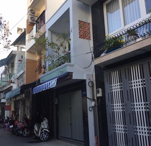 Nhà HXH Huỳnh Văn Bánh, nhà 4 lầu đẹp ở liền, oto đậu cửa.