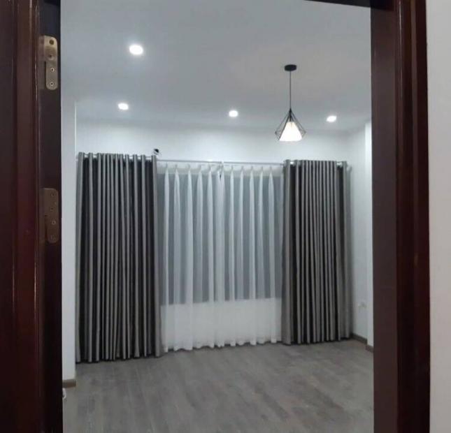 Nhà đẹp ở luôn, 46 m2. 5 tầng. 5.2 tỷ phố Ngô Thị Nhậm. Hà Đông. Kinh doanh. Văn Phòng.