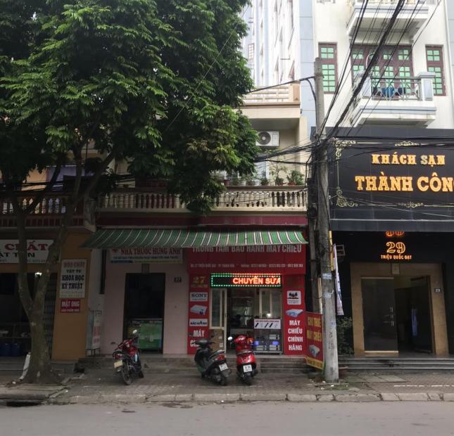 Bán gấp nhà mặt phố, tiện kinh doanh đường Triệu Quốc Đạt, Thanh Hoá.