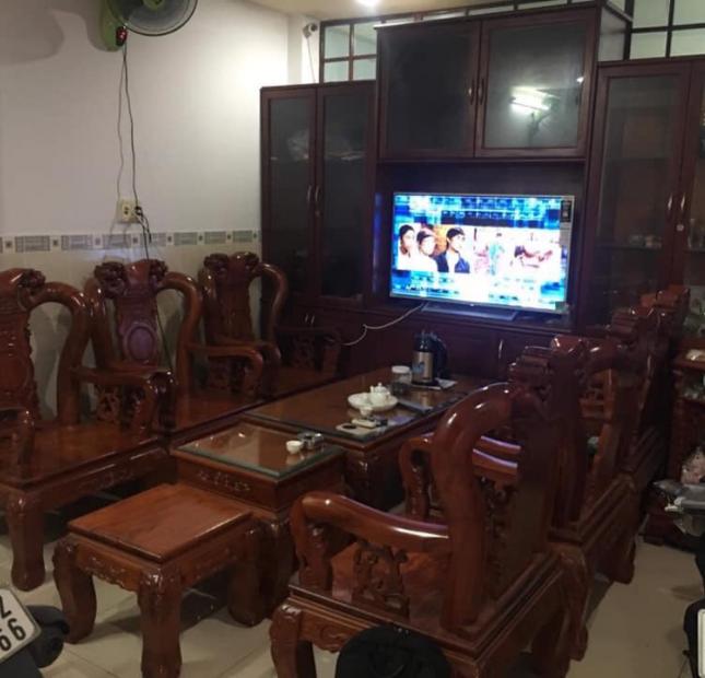 Chính chủ bán  gấp nhà Nguyễn Thái Sơn, ngang 4m2 giá  chỉ 3,2 tỷ. 