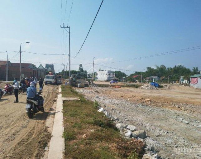 Bán 200m2 đất sát trục đường trần 33m chỉ 10m đã có sổ dân cư đông 10tr/m2, LH:0935 066 058