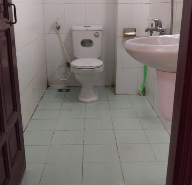 Phòng có BAN CÔNG, WC RIÊNG, mặt tiền đường đối diện Lotte Mart Gò Vấp- số 286 Nguyễn Văn Lượng