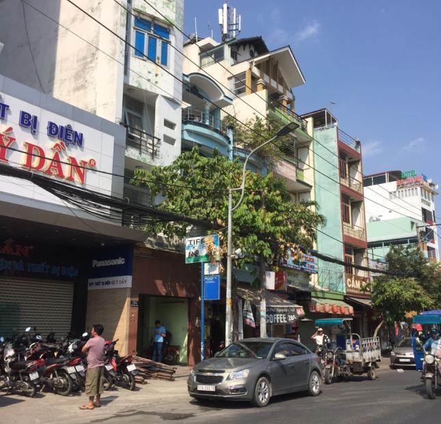 Phòng có BAN CÔNG, WC RIÊNG, mặt tiền đường đối diện Lotte Mart Gò Vấp- số 286 Nguyễn Văn Lượng