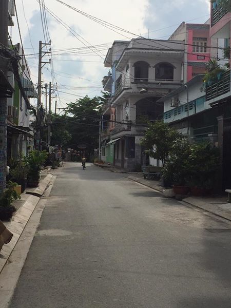 Bán nhà đường Lý Thường Kiệt Q10, đối diện SVĐ Phú Thọ, DT:3.2x14m