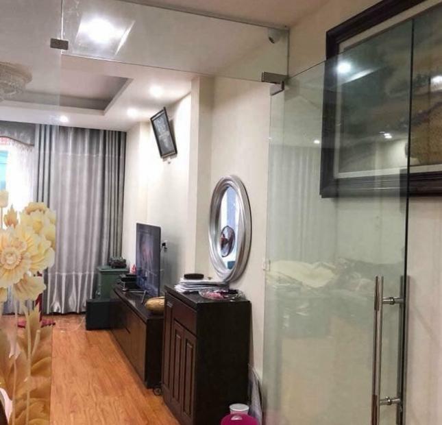 Bán nhà mặt phố Lê Lợi quận Hà Đông, kinh doanh sầm uất giá chỉ 8.2 tỷ . LH 0902181788